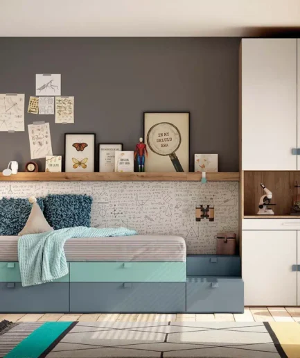 Dormitorio juvenil con cama modular con cajones, cabecero estampado, armario con escritorio extraíble y decoración moderna personalizable.