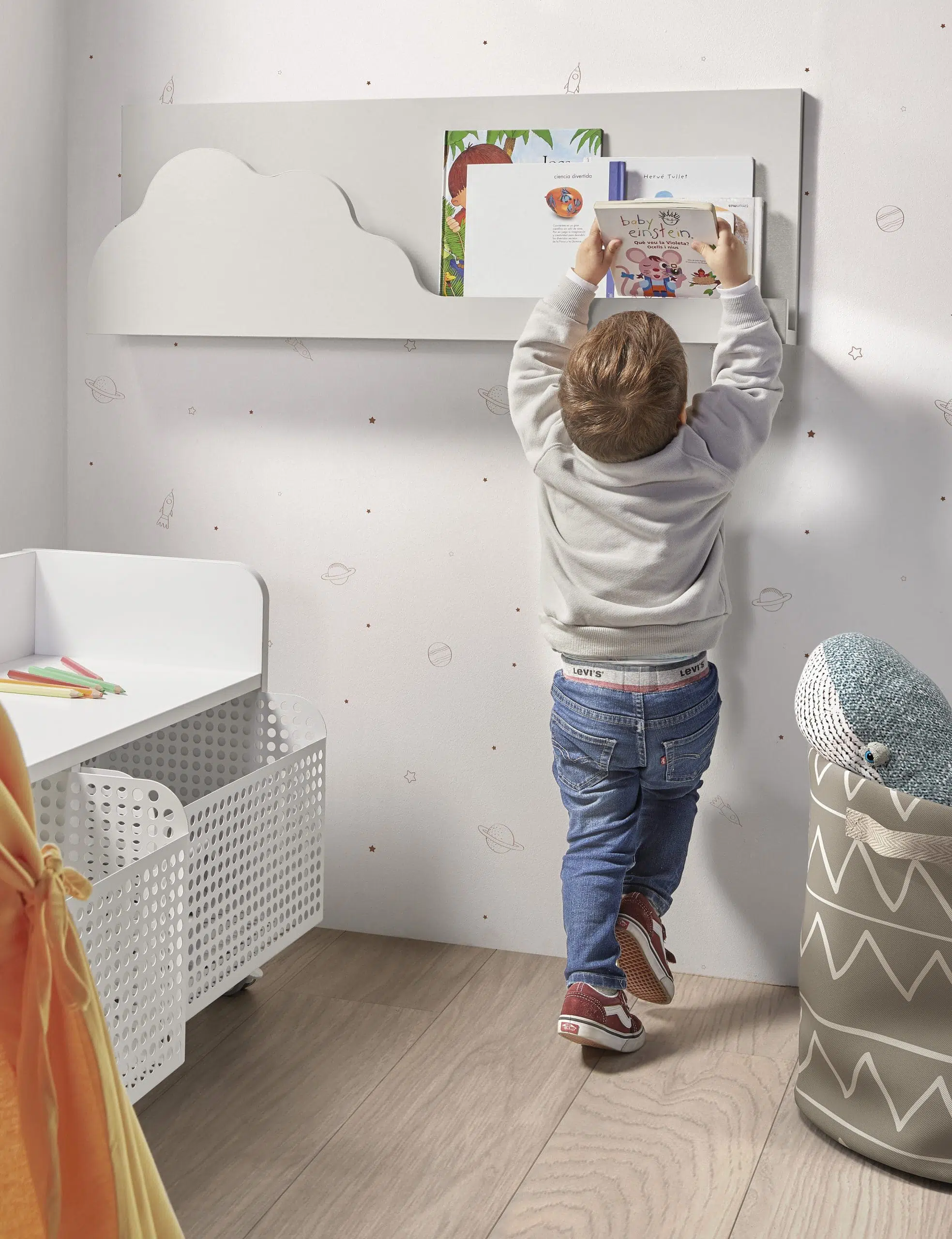 estanteria-cuentos-nube-scaled.jpg