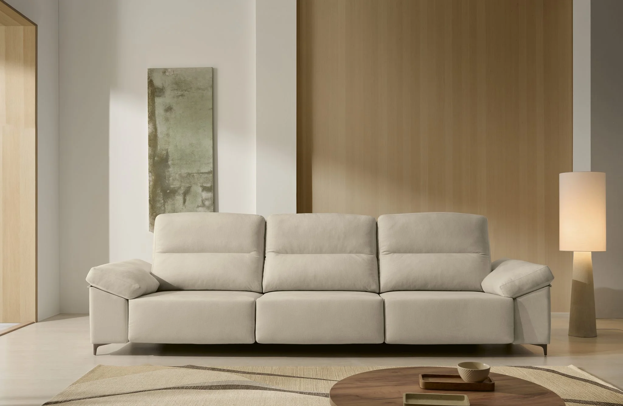 sofa valencia-muebles-sofas sagunto-sofas valencia-comodidad-deslizante Sofá Valencia moderno con asientos de muelles ensacados, estructura resistente y patas en cromo negro