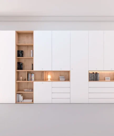 Composición de mobiliario modular en color blanco y acabado Forest con armarios de puertas batientes, estanterías abiertas, cajones y luz LED integrada, diseñada para almacenamiento y decoración de interiores.